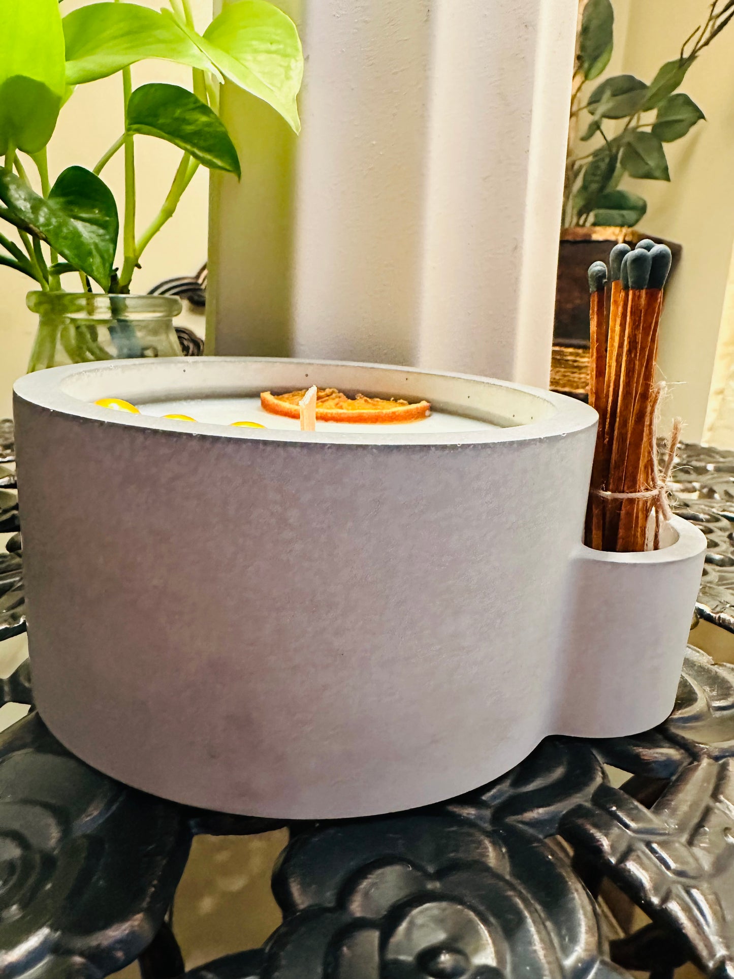• Handcrafted Coconut & Soy Wax Candle in Artisan vessel
• Organic Luxury Candle | Hand-Poured in Natural Shell
• Artisan Candle | Coconut & Soy Wax Blend