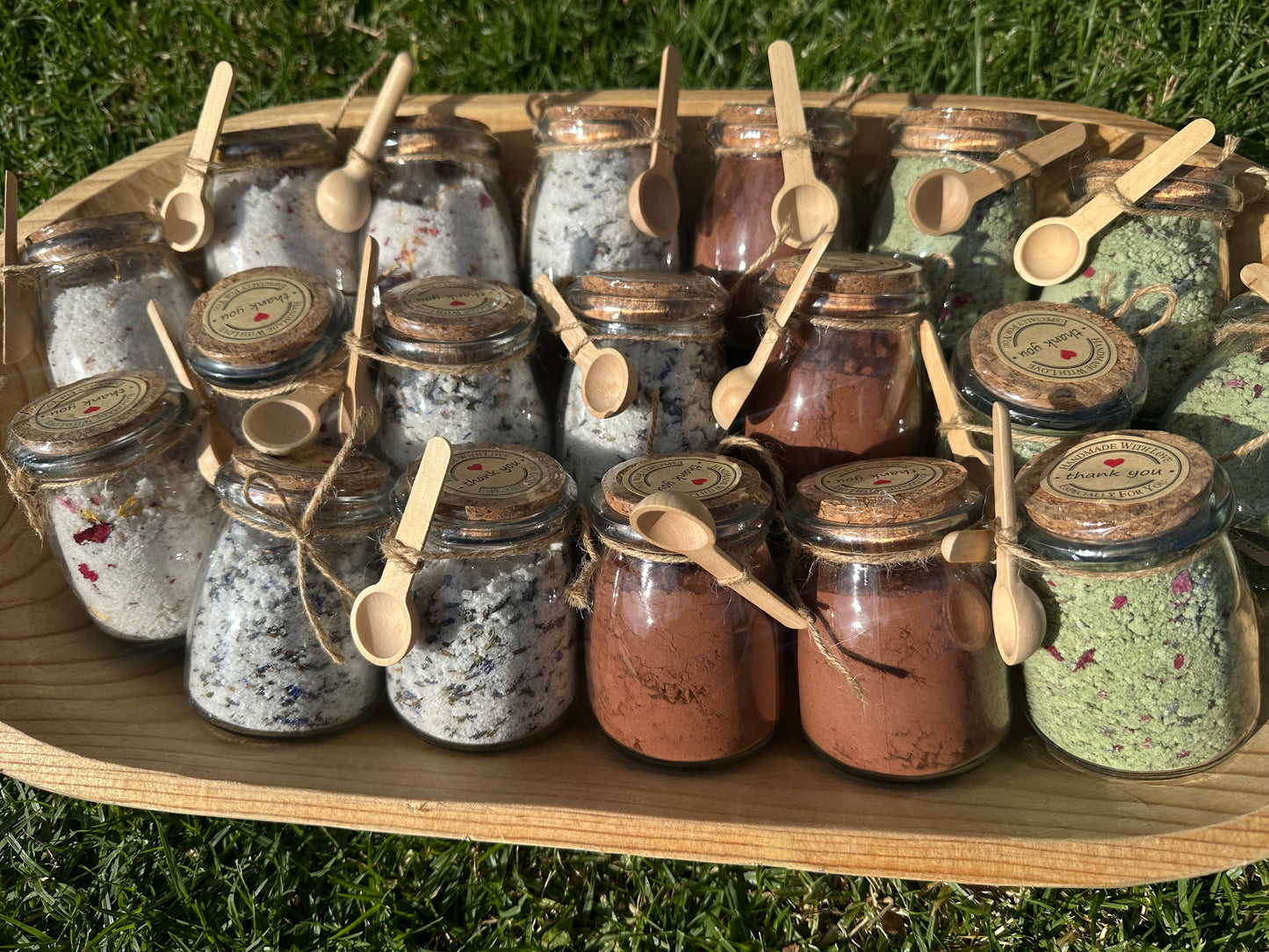 luxury Bath Salts | For Sensitive skin | Itching skin | Moisturizer | Soothing | Reducing Pores - Made with Essential Oils Himalayan Salt Dead Sea Salt and more Salts Natural & Cruelty-Free