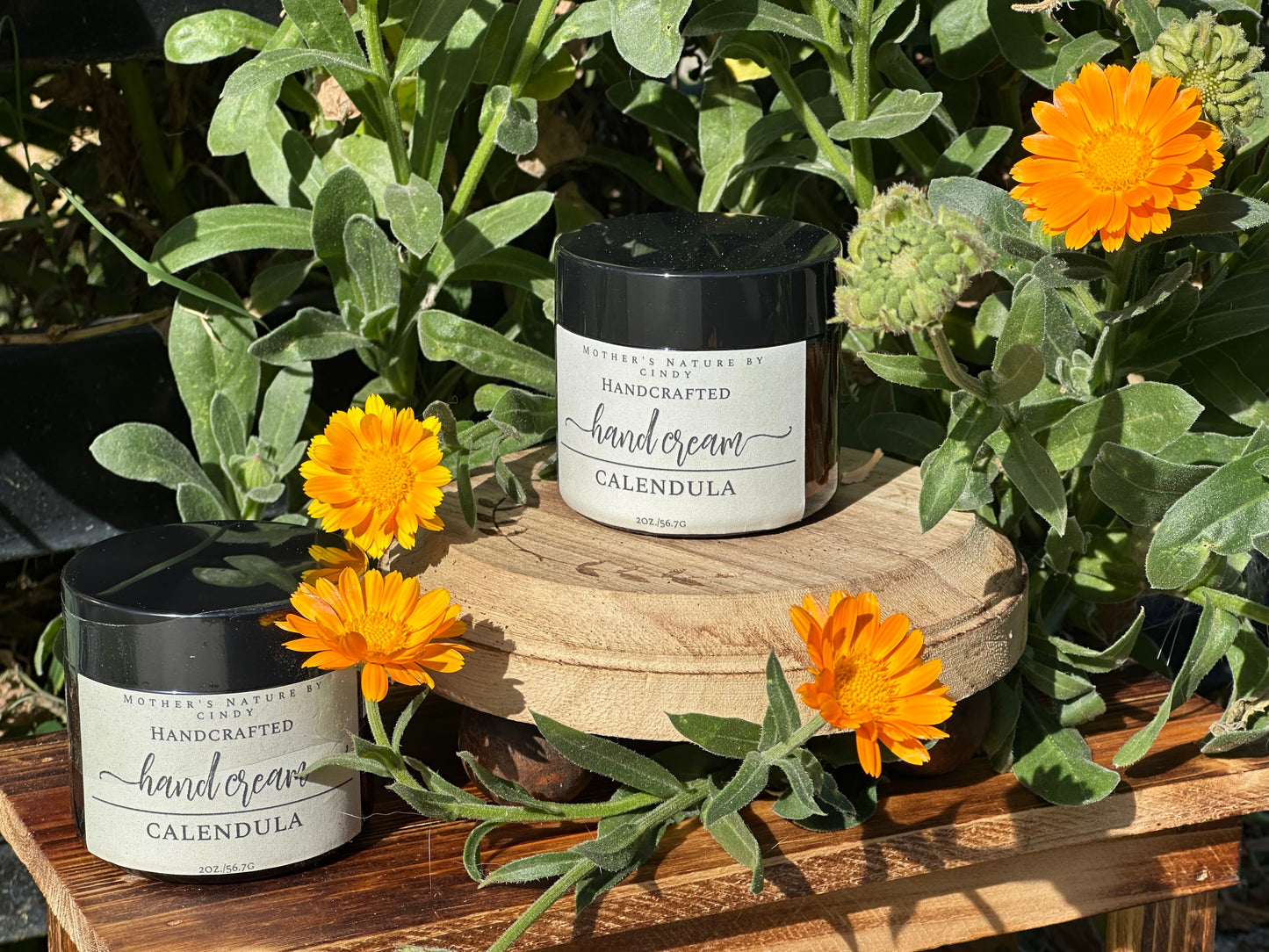 Calendula Hand Cream| For Preventing dry skin & Treating it | Anti aging & Antioxidant | Moisturizer | with essential oils Anti-Aging | Hand made Natural & Cruelty-Free Paraben Free Helps with Eczema ( Amber Glass Jar )