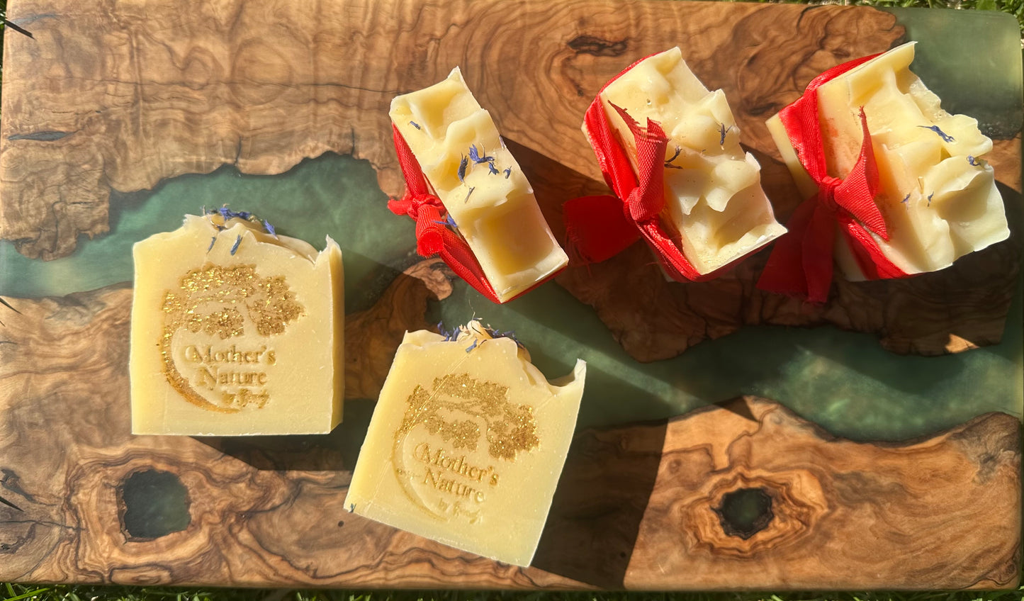 Anti-aging natural Luxury soap bar | Moisturizer made with 100% Pure Extra virgin Olive Oil | Dye Free | cold Process- 100% artisanal made Natural & Essential Oils-Cruelty-Free