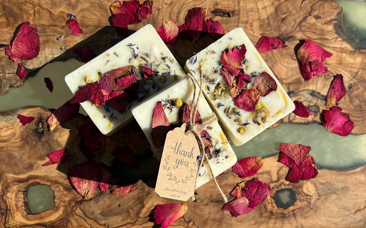 Organic Goat Milk Soap bar | Moisturizer, made with Goat milk Olive oil,Calendula, Lavander essential oil | Dye Free | 100% Hand made Natural & Cruelty-Free