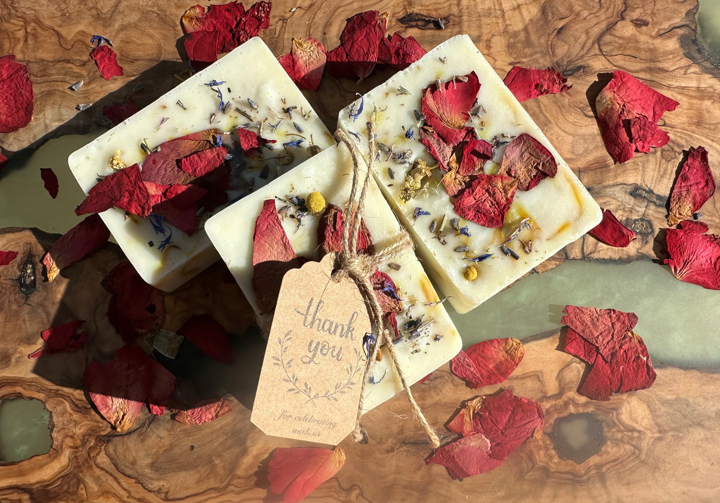 Organic Goat Milk Soap bar | Moisturizer, made with Goat milk Olive oil,Calendula, Lavander essential oil | Dye Free | 100% Hand made Natural & Cruelty-Free
