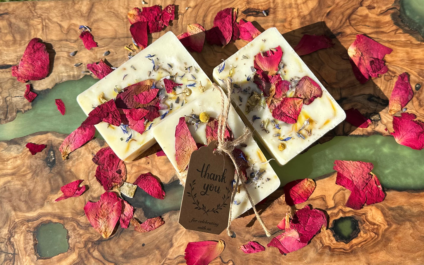 Organic Goat Milk Soap bar | Moisturizer, made with Goat milk Olive oil,Calendula, Lavander essential oil | Dye Free | 100% Hand made Natural & Cruelty-Free