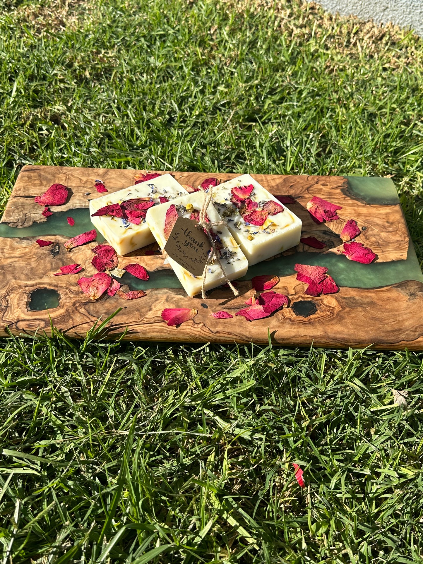 Organic Goat Milk Soap bar | Moisturizer, made with Goat milk Olive oil,Calendula, Lavander essential oil | Dye Free | 100% Hand made Natural & Cruelty-Free