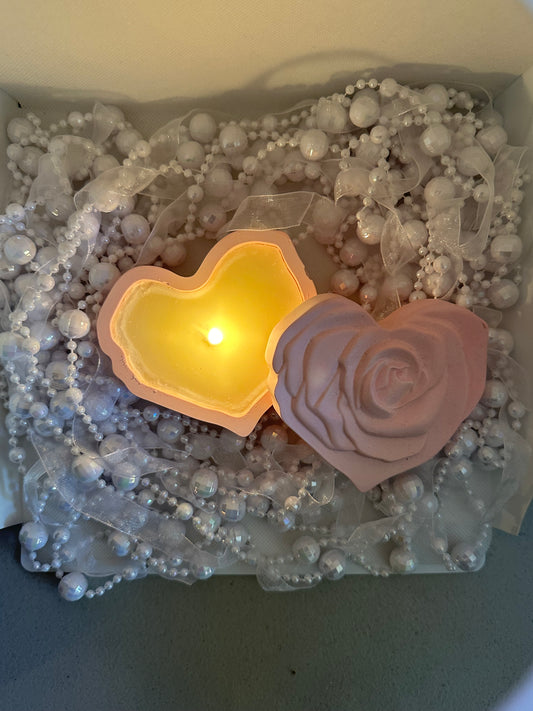 Heart candle organic